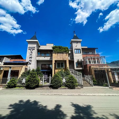 Turan Semey Grand Hotel Ngoại thất bức ảnh